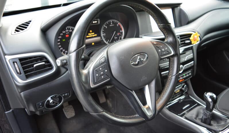 INFINITI Q30  15 TDCI  FULL OPTION complet
